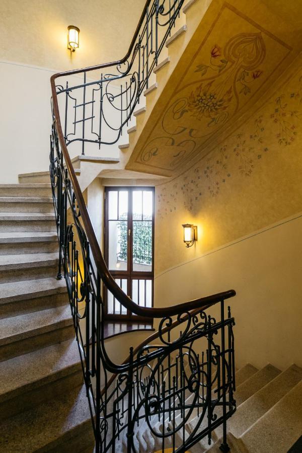 Апартаменты Penthouse Orzeszkowa - Loftaffair Краков Экстерьер фото