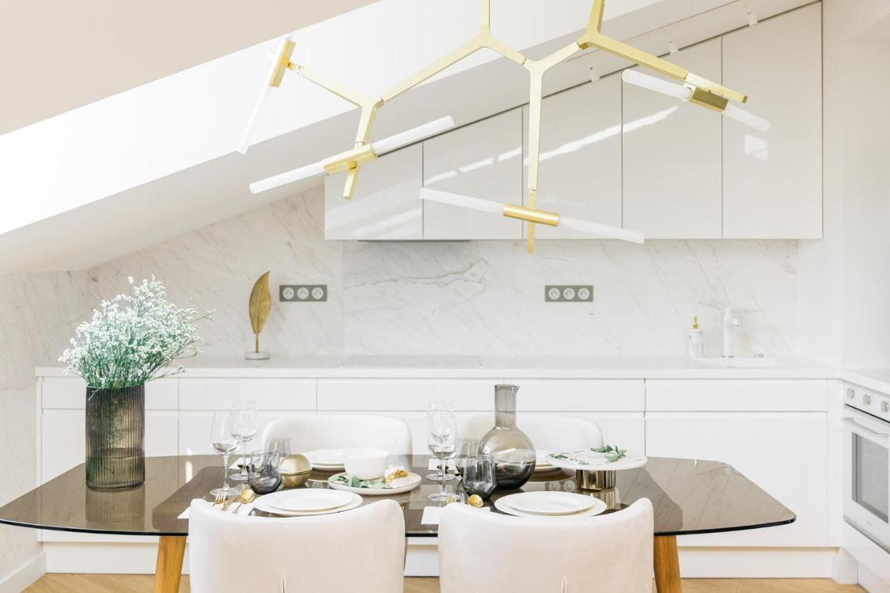 Апартаменты Penthouse Orzeszkowa - Loftaffair Краков Экстерьер фото